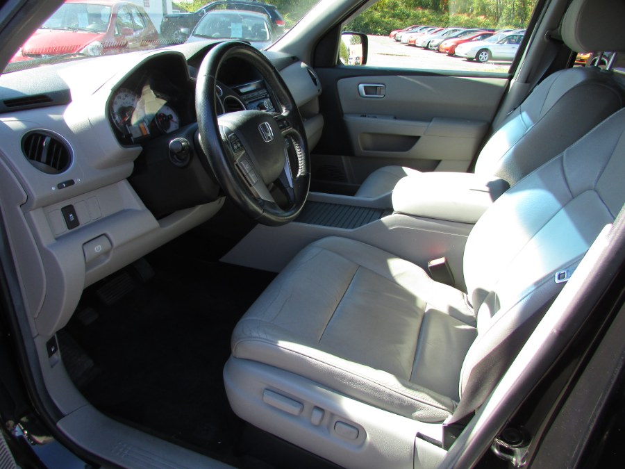 2012 Honda Pilot 4WD 4dr EX-L, available for sale in East Windsor, Connecticut | United Auto Sales of E Windsor, Inc. East Windsor, Connecticut 2012 Honda Pilot 4WD 4dr EX-L, available for sale in East Windsor, Connecticut | United Auto Sales of E Windsor, Inc. East Windsor, Connecticut