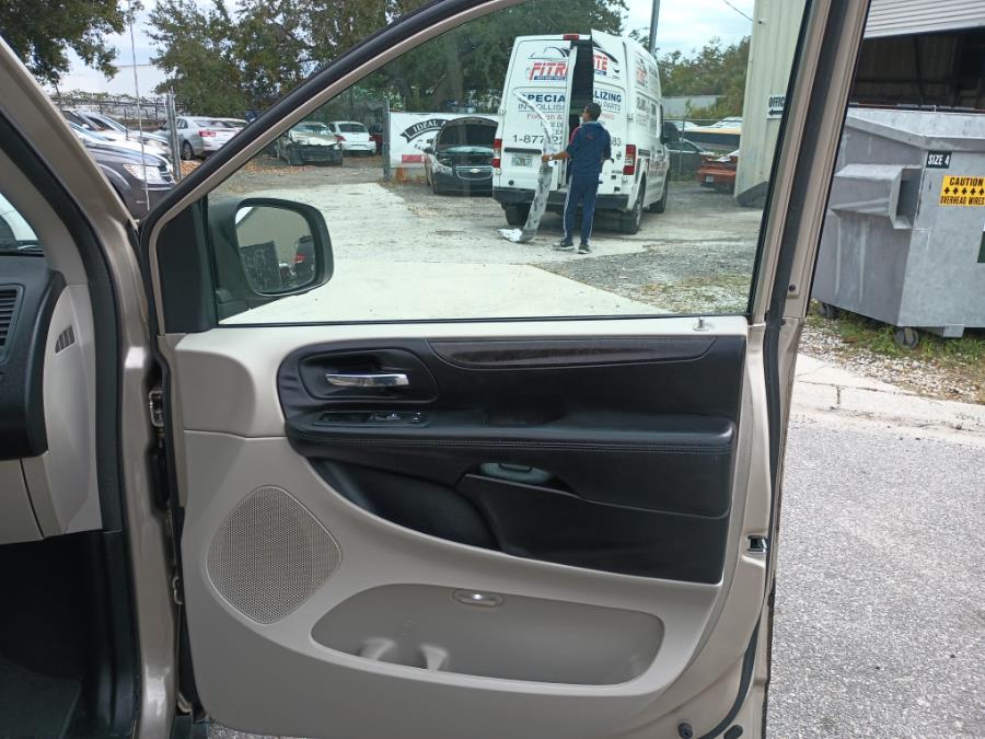 Used Dodge Grand Caravan 4dr Wgn American Value Pkg 2013 | Ideal Auto Sales & Repairs. Orlando, Florida Used Dodge Grand Caravan 4dr Wgn American Value Pkg 2013 | Ideal Auto Sales & Repairs. Orlando, Florida