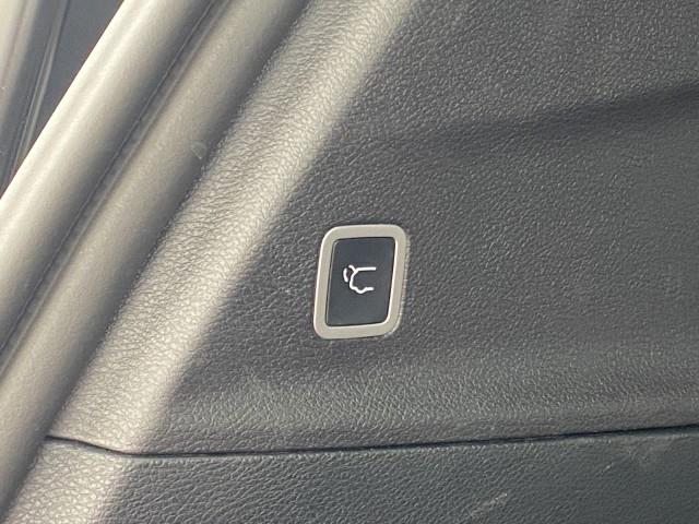 Used Chrysler Pacifica Hybrid Limited 2020 | Queens Auto Mall. Richmond Hill, New York Used Chrysler Pacifica Hybrid Limited 2020 | Queens Auto Mall. Richmond Hill, New York