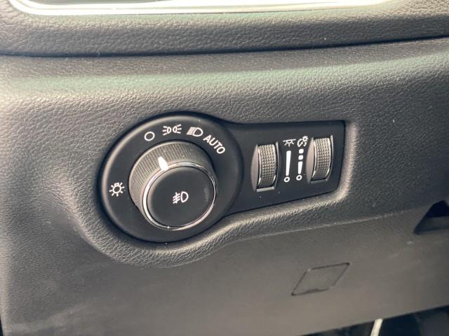 Used Chrysler Pacifica Hybrid Limited 2020 | Queens Auto Mall. Richmond Hill, New York Used Chrysler Pacifica Hybrid Limited 2020 | Queens Auto Mall. Richmond Hill, New York