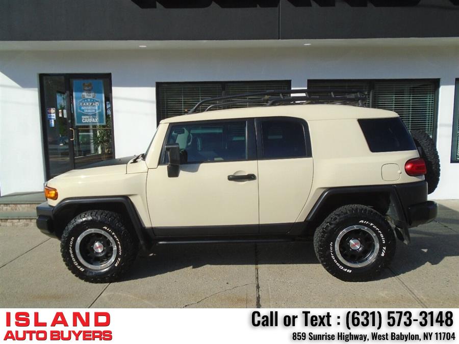 Used Toyota Fj Cruiser Base 4x4 4dr SUV 5A 2010 | Island Auto Buyers. West Babylon, New York Used Toyota Fj Cruiser Base 4x4 4dr SUV 5A 2010 | Island Auto Buyers. West Babylon, New York