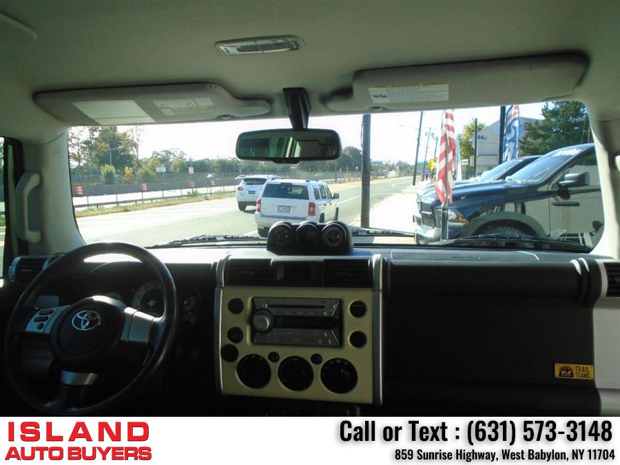Used Toyota Fj Cruiser Base 4x4 4dr SUV 5A 2010 | Island Auto Buyers. West Babylon, New York Used Toyota Fj Cruiser Base 4x4 4dr SUV 5A 2010 | Island Auto Buyers. West Babylon, New York
