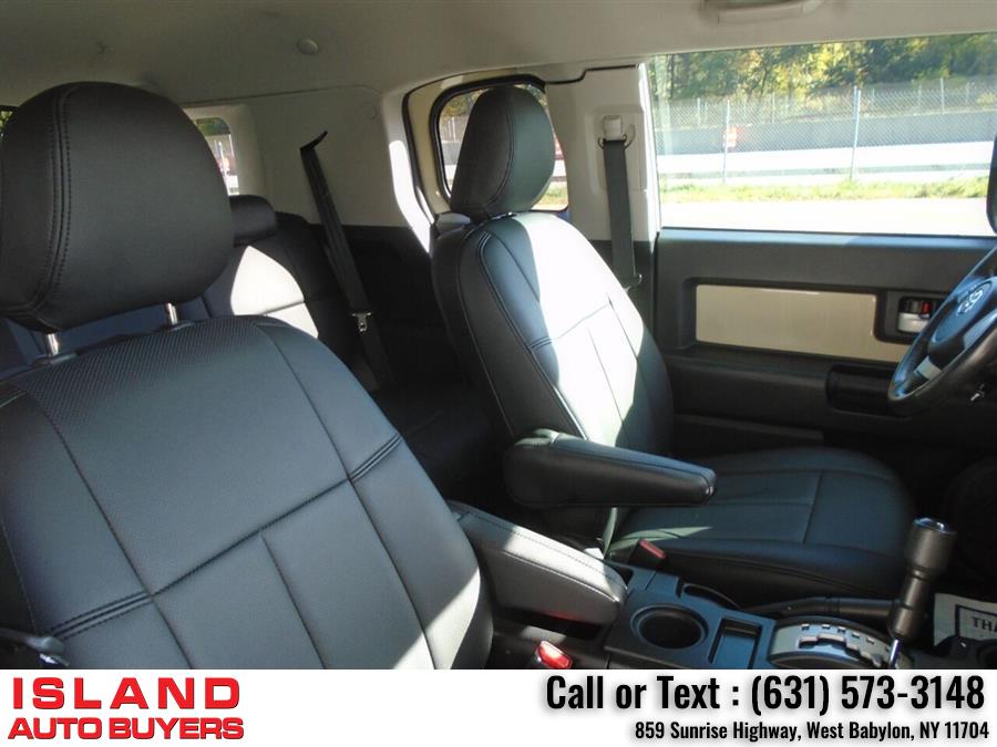 Used Toyota Fj Cruiser Base 4x4 4dr SUV 5A 2010 | Island Auto Buyers. West Babylon, New York Used Toyota Fj Cruiser Base 4x4 4dr SUV 5A 2010 | Island Auto Buyers. West Babylon, New York