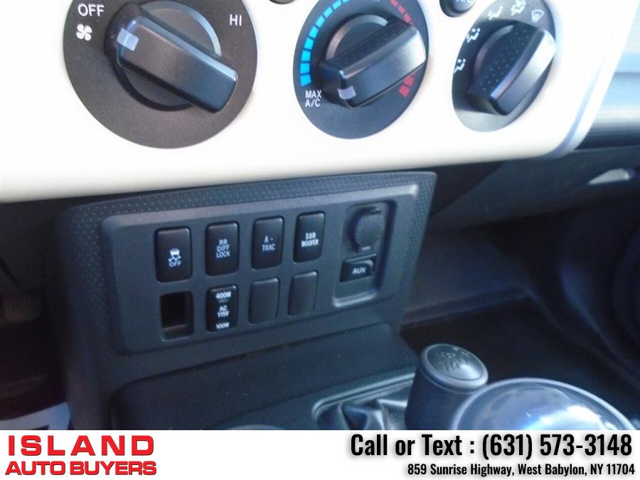 Used Toyota Fj Cruiser Base 4x4 4dr SUV 5A 2010 | Island Auto Buyers. West Babylon, New York Used Toyota Fj Cruiser Base 4x4 4dr SUV 5A 2010 | Island Auto Buyers. West Babylon, New York