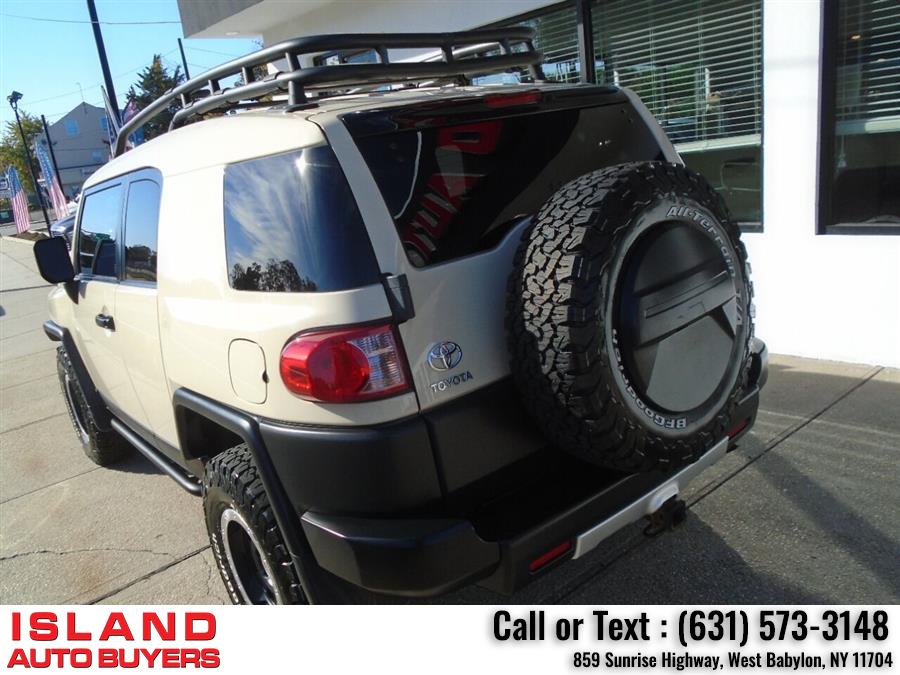 Used Toyota Fj Cruiser Base 4x4 4dr SUV 5A 2010 | Island Auto Buyers. West Babylon, New York Used Toyota Fj Cruiser Base 4x4 4dr SUV 5A 2010 | Island Auto Buyers. West Babylon, New York