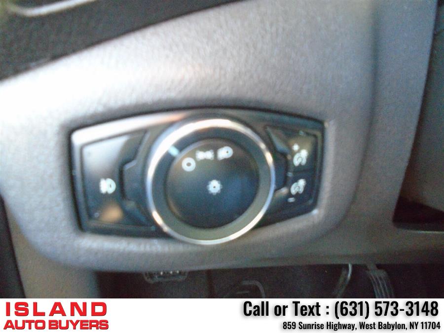 Used Ford Transit Connect Wagon XLT 4dr SWB Mini Van w/Rear Liftgate 2014 | Island Auto Buyers. West Babylon, New York Used Ford Transit Connect Wagon XLT 4dr SWB Mini Van w/Rear Liftgate 2014 | Island Auto Buyers. West Babylon, New York