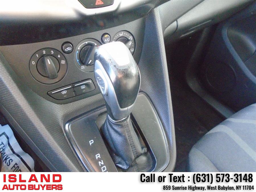 Used Ford Transit Connect Wagon XLT 4dr SWB Mini Van w/Rear Liftgate 2014 | Island Auto Buyers. West Babylon, New York Used Ford Transit Connect Wagon XLT 4dr SWB Mini Van w/Rear Liftgate 2014 | Island Auto Buyers. West Babylon, New York
