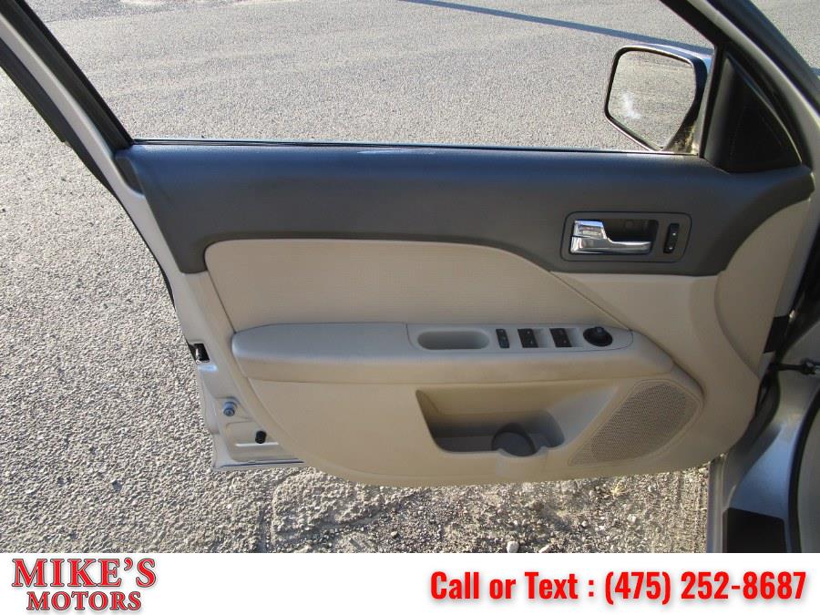 Used Mercury Milan 4dr Sdn V6 Premier FWD 2009 | Mike's Motors LLC. Stratford, Connecticut Used Mercury Milan 4dr Sdn V6 Premier FWD 2009 | Mike's Motors LLC. Stratford, Connecticut