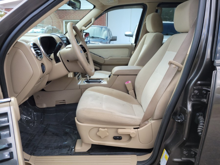 2007 Ford Explorer Sport Trac 4WD 4dr V8 XLT W/Sunroof, available for sale in East Windsor, Connecticut | Toro Auto. East Windsor, Connecticut 2007 Ford Explorer Sport Trac 4WD 4dr V8 XLT W/Sunroof, available for sale in East Windsor, Connecticut | Toro Auto. East Windsor, Connecticut