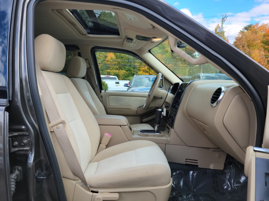 2007 Ford Explorer Sport Trac 4WD 4dr V8 XLT W/Sunroof, available for sale in East Windsor, Connecticut | Toro Auto. East Windsor, Connecticut 2007 Ford Explorer Sport Trac 4WD 4dr V8 XLT W/Sunroof, available for sale in East Windsor, Connecticut | Toro Auto. East Windsor, Connecticut