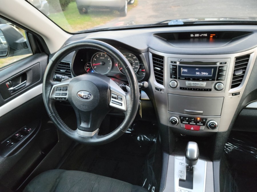 Used Subaru Outback 4dr Wgn H4 Auto 2.5i Premium 2013 | Toro Auto. East Windsor, Connecticut Used Subaru Outback 4dr Wgn H4 Auto 2.5i Premium 2013 | Toro Auto. East Windsor, Connecticut