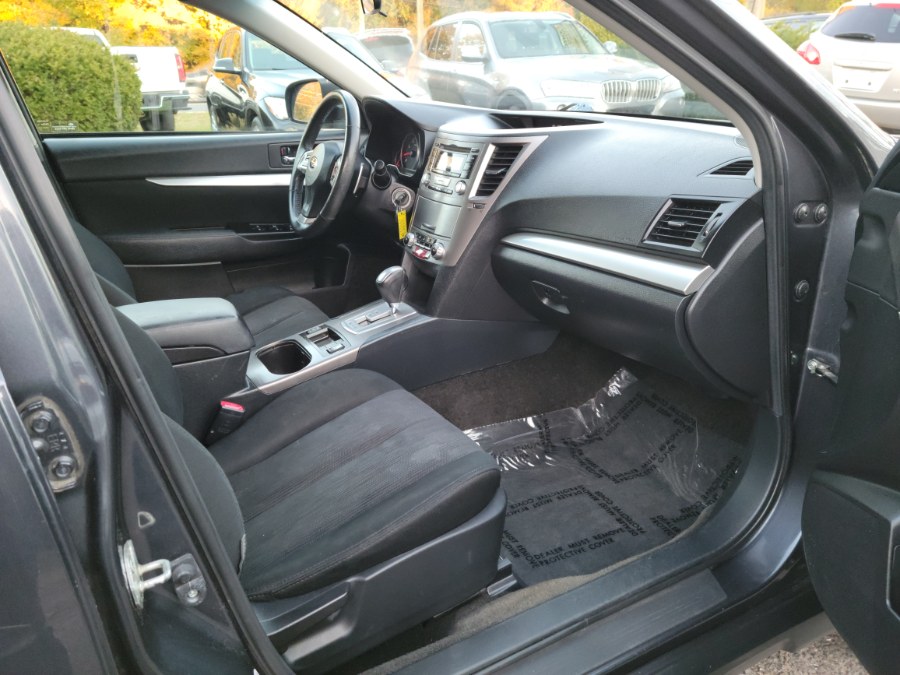 Used Subaru Outback 4dr Wgn H4 Auto 2.5i Premium 2013 | Toro Auto. East Windsor, Connecticut Used Subaru Outback 4dr Wgn H4 Auto 2.5i Premium 2013 | Toro Auto. East Windsor, Connecticut