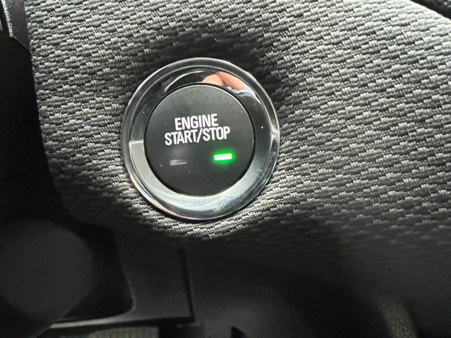 2017 Chevrolet Cruze 4dr Sdn 1.4L LT w/1SD, available for sale in Bristol, Connecticut | Bristol Auto Center LLC. Bristol, Connecticut 2017 Chevrolet Cruze 4dr Sdn 1.4L LT w/1SD, available for sale in Bristol, Connecticut | Bristol Auto Center LLC. Bristol, Connecticut