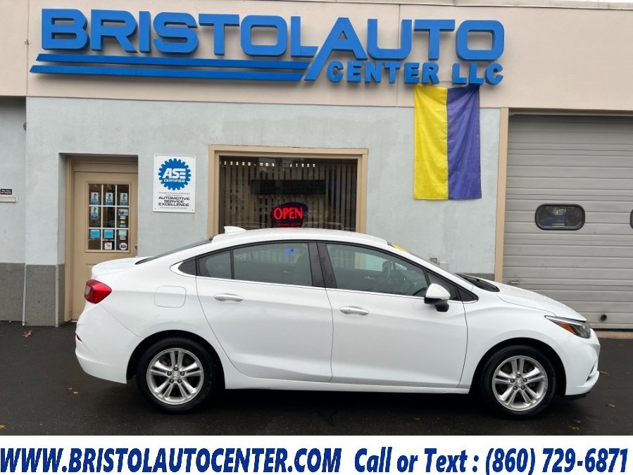 2017 Chevrolet Cruze 4dr Sdn 1.4L LT w/1SD, available for sale in Bristol, Connecticut | Bristol Auto Center LLC. Bristol, Connecticut