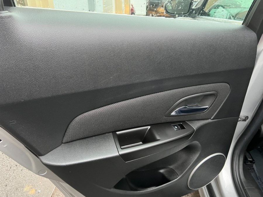 Used Chevrolet Cruze 4dr Sdn LT w/1LT 2012 | Bristol Auto Center LLC. Bristol, Connecticut Used Chevrolet Cruze 4dr Sdn LT w/1LT 2012 | Bristol Auto Center LLC. Bristol, Connecticut