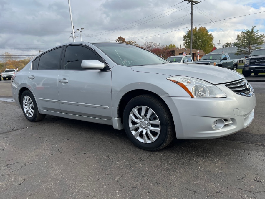 Used Nissan Altima 4dr Sdn I4 CVT 2.5 S 2012 | Marsh Auto Sales LLC. Ortonville, Michigan Used Nissan Altima 4dr Sdn I4 CVT 2.5 S 2012 | Marsh Auto Sales LLC. Ortonville, Michigan