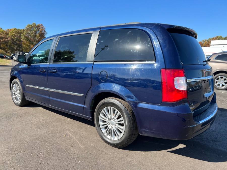 Used Chrysler Town & Country 4dr Wgn Touring-L 2015 | Marsh Auto Sales LLC. Ortonville, Michigan Used Chrysler Town & Country 4dr Wgn Touring-L 2015 | Marsh Auto Sales LLC. Ortonville, Michigan