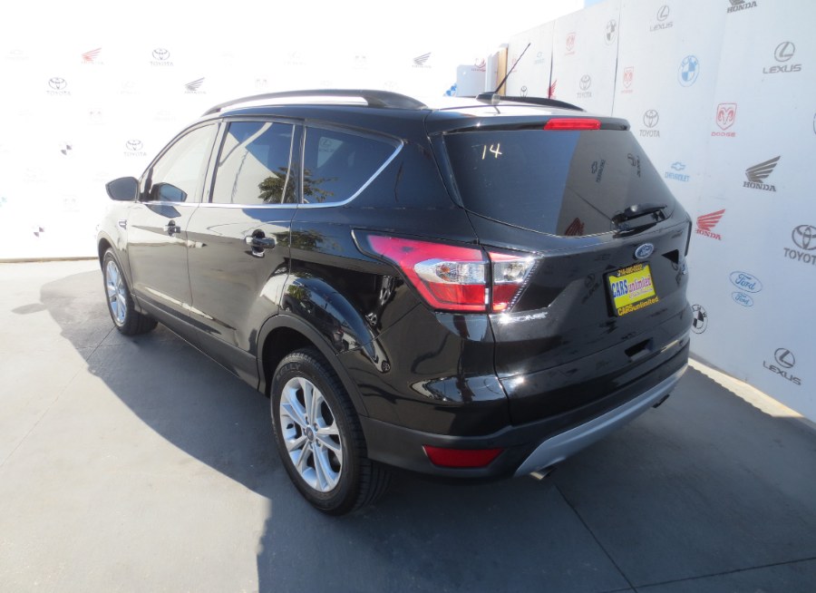 2017 Ford Escape SE 4WD, available for sale in Santa Ana, California | Auto Max Of Santa Ana. Santa Ana, California 2017 Ford Escape SE 4WD, available for sale in Santa Ana, California | Auto Max Of Santa Ana. Santa Ana, California