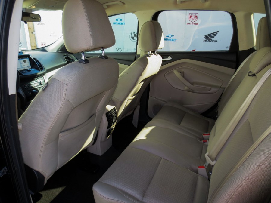 2017 Ford Escape SE 4WD, available for sale in Santa Ana, California | Auto Max Of Santa Ana. Santa Ana, California 2017 Ford Escape SE 4WD, available for sale in Santa Ana, California | Auto Max Of Santa Ana. Santa Ana, California