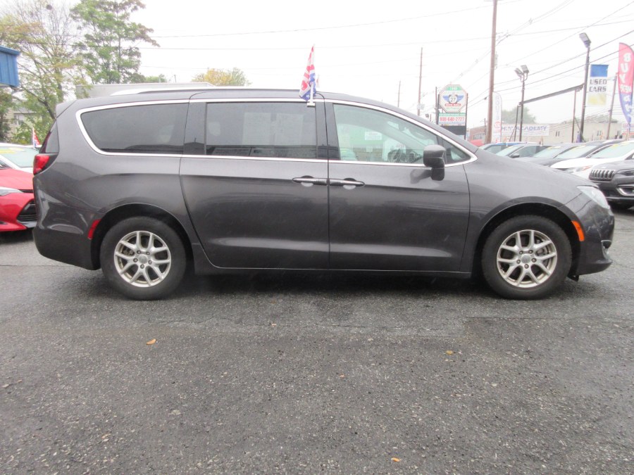 Used Chrysler Pacifica Touring L FWD 2020 | Route 27 Auto Mall. Linden, New Jersey Used Chrysler Pacifica Touring L FWD 2020 | Route 27 Auto Mall. Linden, New Jersey