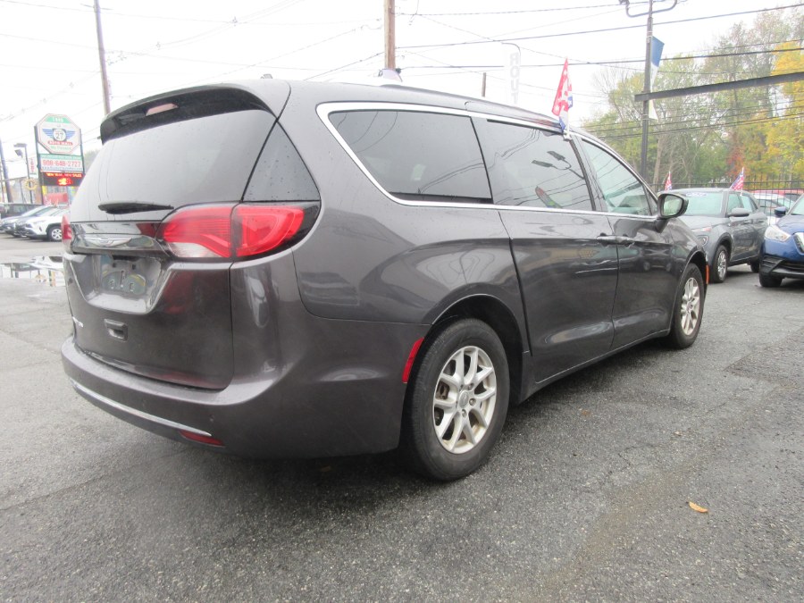 Used Chrysler Pacifica Touring L FWD 2020 | Route 27 Auto Mall. Linden, New Jersey Used Chrysler Pacifica Touring L FWD 2020 | Route 27 Auto Mall. Linden, New Jersey