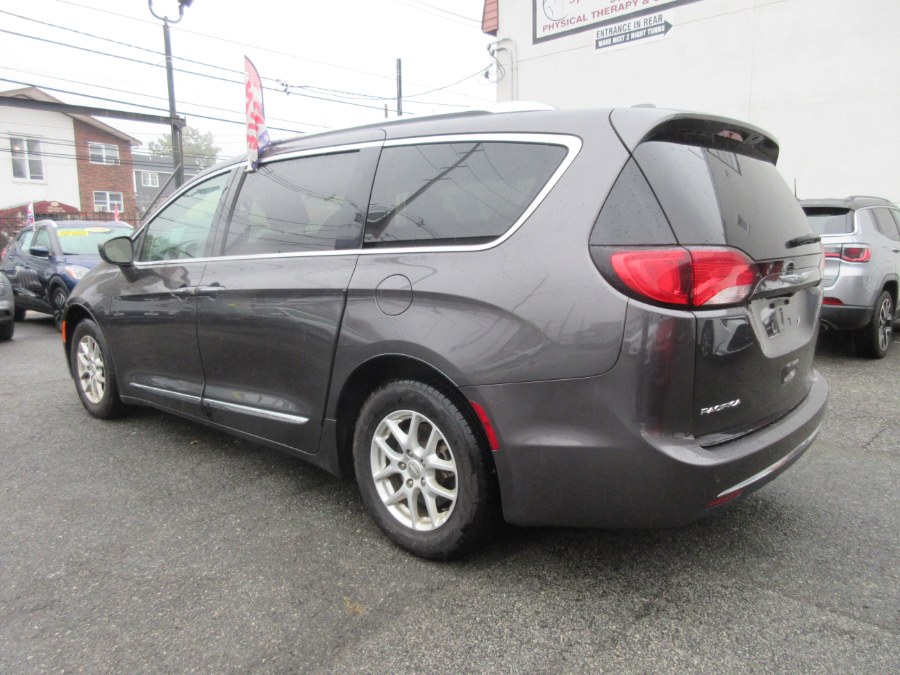 Used Chrysler Pacifica Touring L FWD 2020 | Route 27 Auto Mall. Linden, New Jersey Used Chrysler Pacifica Touring L FWD 2020 | Route 27 Auto Mall. Linden, New Jersey