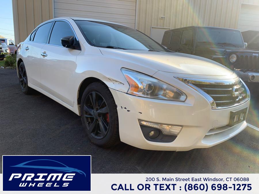 2013 Nissan Altima 4dr Sdn I4 2.5 S, available for sale in East Windsor, Connecticut | Prime Wheels. East Windsor, Connecticut