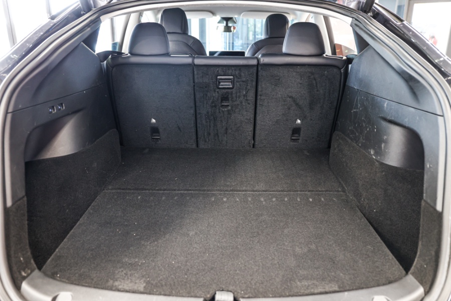2021 Tesla Model Y Long Range AWD, available for sale in ELMONT, New York | 26 Motors Long Island. ELMONT, New York 2021 Tesla Model Y Long Range AWD, available for sale in ELMONT, New York | 26 Motors Long Island. ELMONT, New York