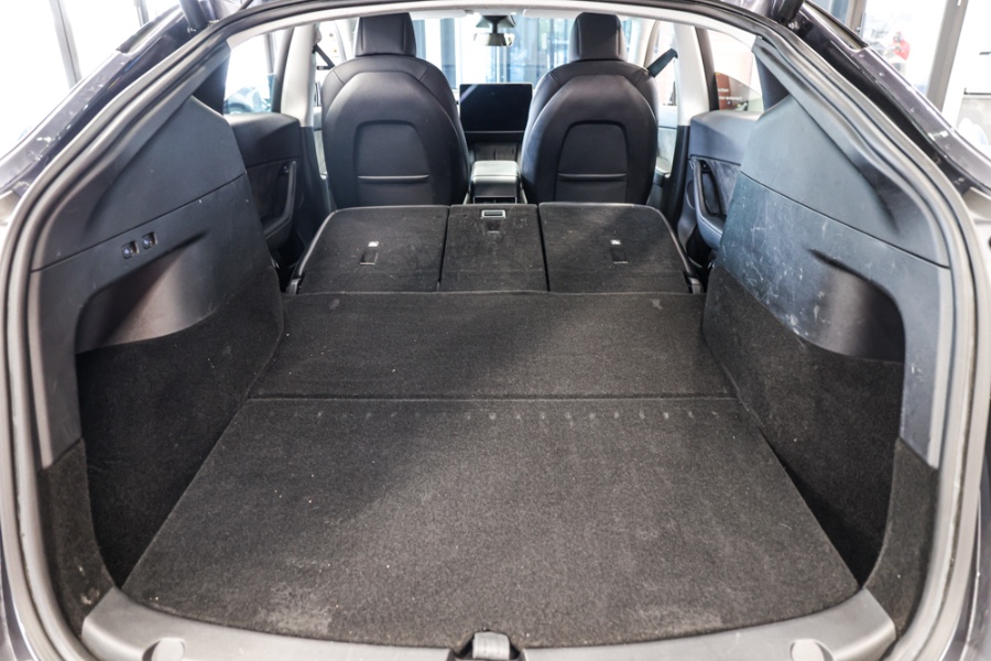 2021 Tesla Model Y Long Range AWD, available for sale in ELMONT, New York | 26 Motors Long Island. ELMONT, New York 2021 Tesla Model Y Long Range AWD, available for sale in ELMONT, New York | 26 Motors Long Island. ELMONT, New York