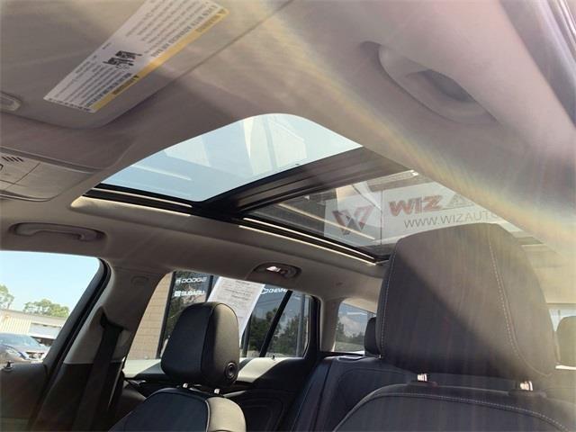 2018 Buick Regal Tourx Essence, available for sale in Stratford, Connecticut | Wiz Leasing Inc. Stratford, Connecticut 2018 Buick Regal Tourx Essence, available for sale in Stratford, Connecticut | Wiz Leasing Inc. Stratford, Connecticut