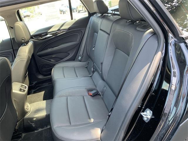 2018 Buick Regal Tourx Essence, available for sale in Stratford, Connecticut | Wiz Leasing Inc. Stratford, Connecticut 2018 Buick Regal Tourx Essence, available for sale in Stratford, Connecticut | Wiz Leasing Inc. Stratford, Connecticut