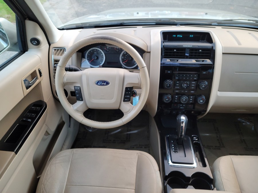 2011 Ford Escape 4WD 4dr Limited Leather & Sunroof, available for sale in East Windsor, Connecticut | Toro Auto. East Windsor, Connecticut 2011 Ford Escape 4WD 4dr Limited Leather & Sunroof, available for sale in East Windsor, Connecticut | Toro Auto. East Windsor, Connecticut