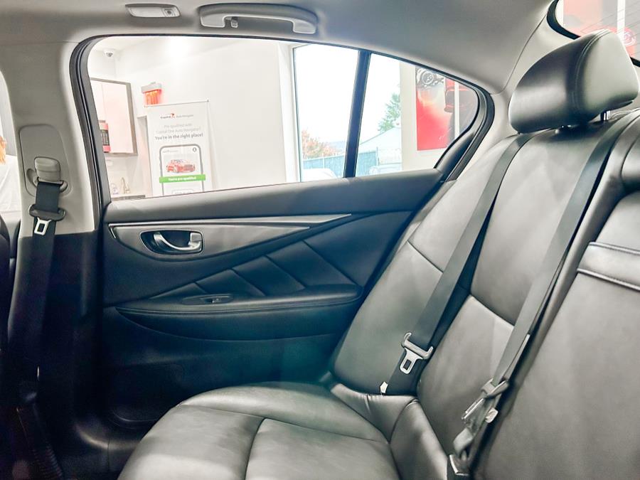 Used INFINITI Q50 3.0t Signature Edition AWD 2017 | Luxury Motor Club. Franklin Square, New York Used INFINITI Q50 3.0t Signature Edition AWD 2017 | Luxury Motor Club. Franklin Square, New York