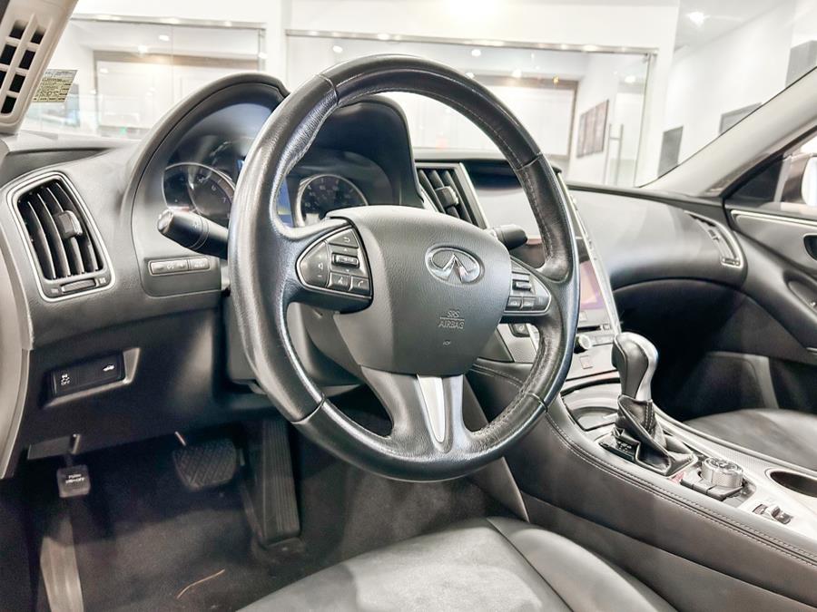 Used INFINITI Q50 3.0t Signature Edition AWD 2017 | Luxury Motor Club. Franklin Square, New York Used INFINITI Q50 3.0t Signature Edition AWD 2017 | Luxury Motor Club. Franklin Square, New York