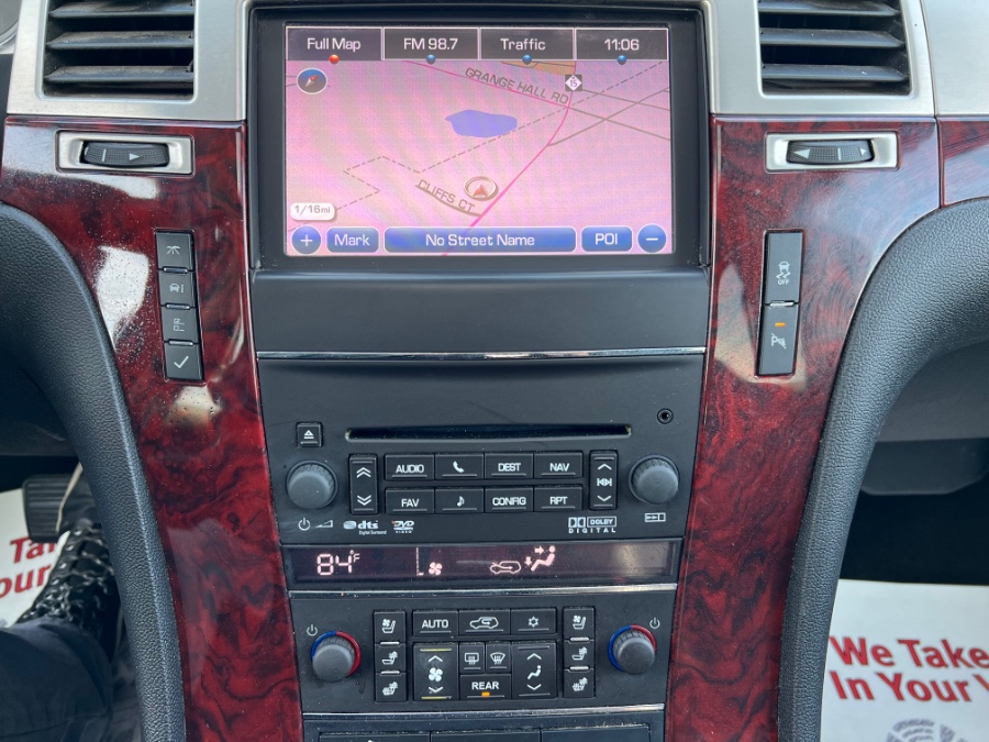 Used Cadillac Escalade AWD 4dr Luxury 2013 | Marsh Auto Sales LLC. Ortonville, Michigan Used Cadillac Escalade AWD 4dr Luxury 2013 | Marsh Auto Sales LLC. Ortonville, Michigan