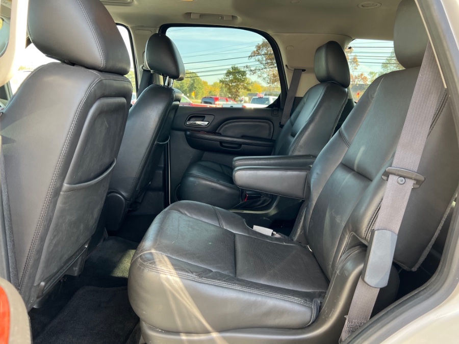 Used Cadillac Escalade AWD 4dr Luxury 2013 | Marsh Auto Sales LLC. Ortonville, Michigan Used Cadillac Escalade AWD 4dr Luxury 2013 | Marsh Auto Sales LLC. Ortonville, Michigan