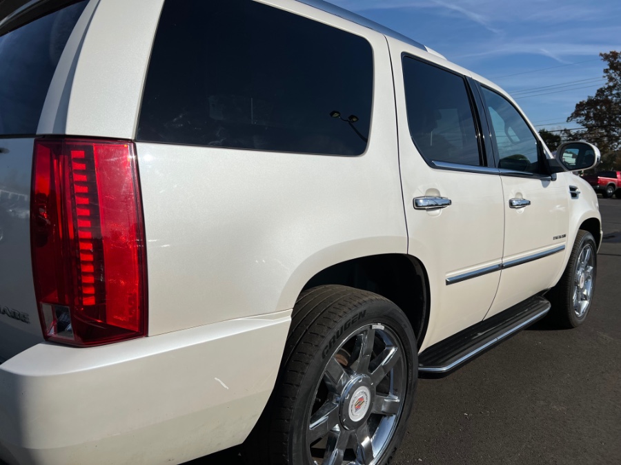 Used Cadillac Escalade AWD 4dr Luxury 2013 | Marsh Auto Sales LLC. Ortonville, Michigan Used Cadillac Escalade AWD 4dr Luxury 2013 | Marsh Auto Sales LLC. Ortonville, Michigan