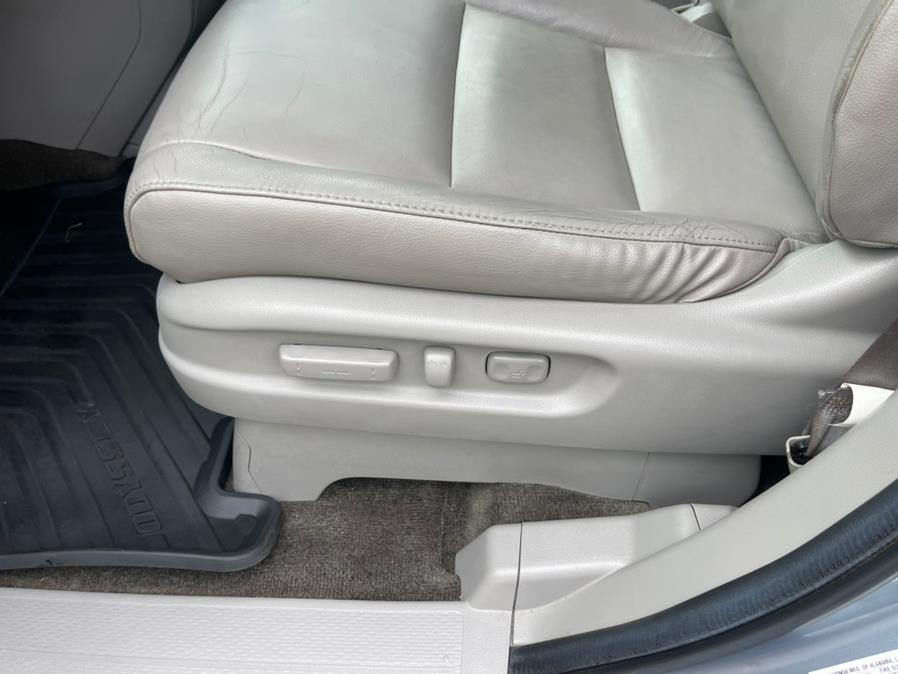 2012 Honda Odyssey 5dr EX-L w/Navi, available for sale in South Windsor, Connecticut | Mike And Tony Auto Sales, Inc. South Windsor, Connecticut 2012 Honda Odyssey 5dr EX-L w/Navi, available for sale in South Windsor, Connecticut | Mike And Tony Auto Sales, Inc. South Windsor, Connecticut