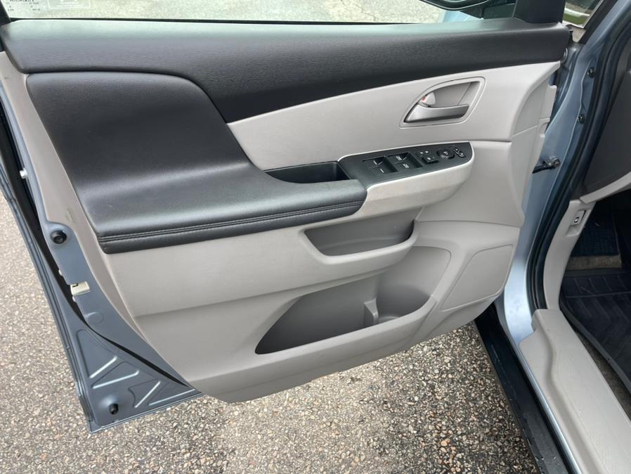 2012 Honda Odyssey 5dr EX-L w/Navi, available for sale in South Windsor, Connecticut | Mike And Tony Auto Sales, Inc. South Windsor, Connecticut 2012 Honda Odyssey 5dr EX-L w/Navi, available for sale in South Windsor, Connecticut | Mike And Tony Auto Sales, Inc. South Windsor, Connecticut