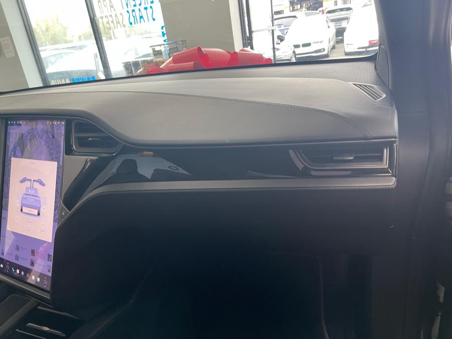 2018 Tesla Model X 75D AWD, available for sale in Inwood, New York | 5 Towns Drive. Inwood, New York 2018 Tesla Model X 75D AWD, available for sale in Inwood, New York | 5 Towns Drive. Inwood, New York