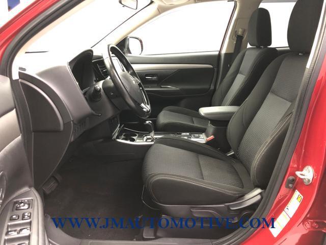 2018 Mitsubishi Outlander SE S-AWC, available for sale in Naugatuck, Connecticut | J&M Automotive Sls&Svc LLC. Naugatuck, Connecticut 2018 Mitsubishi Outlander SE S-AWC, available for sale in Naugatuck, Connecticut | J&M Automotive Sls&Svc LLC. Naugatuck, Connecticut