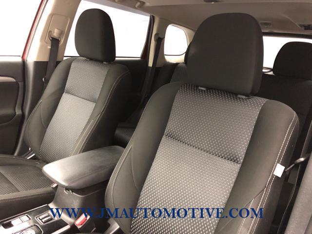 2018 Mitsubishi Outlander SE S-AWC, available for sale in Naugatuck, Connecticut | J&M Automotive Sls&Svc LLC. Naugatuck, Connecticut 2018 Mitsubishi Outlander SE S-AWC, available for sale in Naugatuck, Connecticut | J&M Automotive Sls&Svc LLC. Naugatuck, Connecticut
