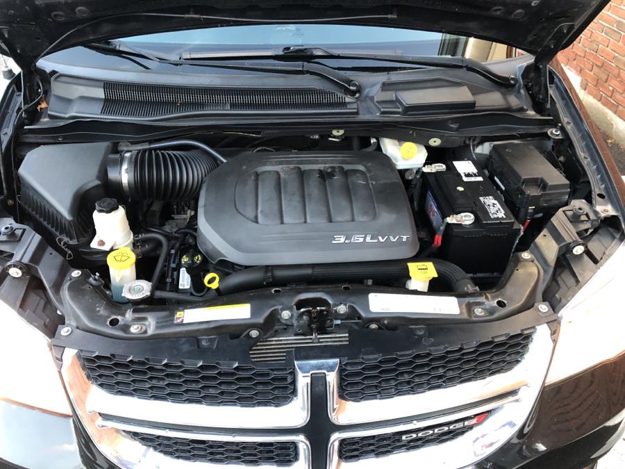 2012 Dodge Grand Caravan 4dr Wgn Crew, available for sale in Waterbury, Connecticut | National Auto Brokers, Inc.. Waterbury, Connecticut 2012 Dodge Grand Caravan 4dr Wgn Crew, available for sale in Waterbury, Connecticut | National Auto Brokers, Inc.. Waterbury, Connecticut