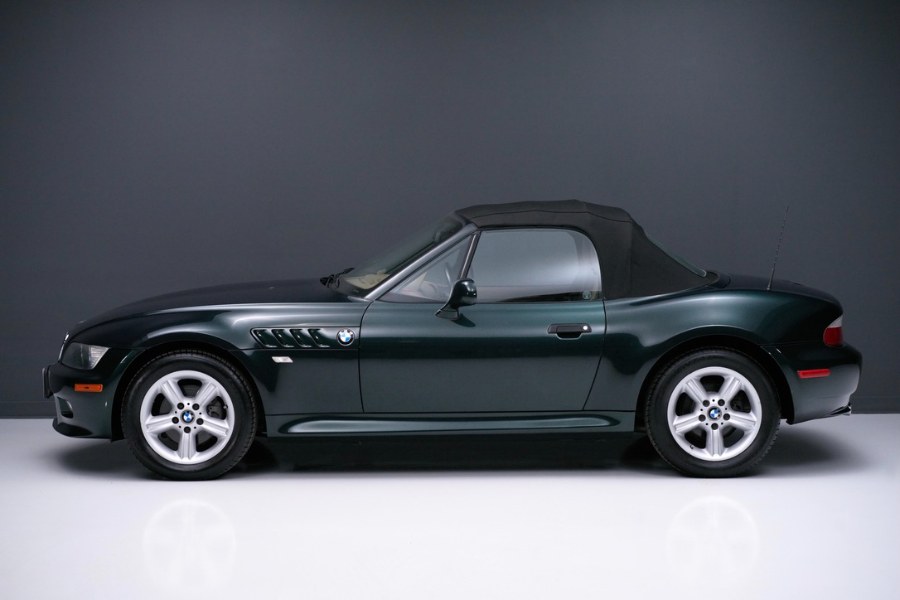 2001 BMW Z3 Z3 2dr Roadster 2.5i, available for sale in North Salem, New York | Meccanic Shop North Inc. North Salem, New York 2001 BMW Z3 Z3 2dr Roadster 2.5i, available for sale in North Salem, New York | Meccanic Shop North Inc. North Salem, New York