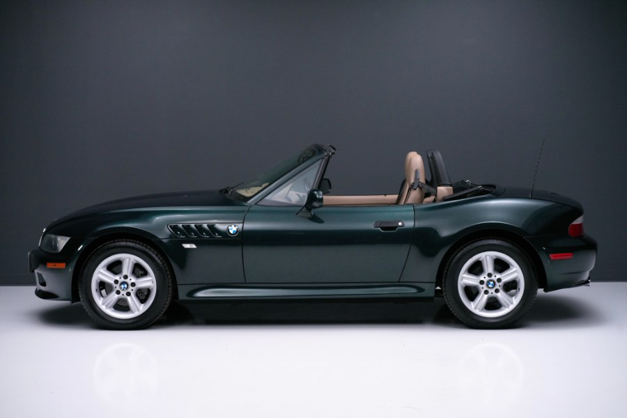 2001 BMW Z3 Z3 2dr Roadster 2.5i, available for sale in North Salem, New York | Meccanic Shop North Inc. North Salem, New York 2001 BMW Z3 Z3 2dr Roadster 2.5i, available for sale in North Salem, New York | Meccanic Shop North Inc. North Salem, New York