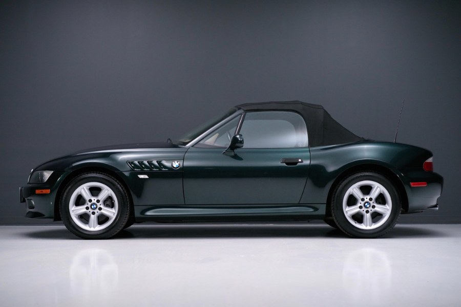 2001 BMW Z3 Z3 2dr Roadster 2.5i, available for sale in North Salem, New York | Meccanic Shop North Inc. North Salem, New York 2001 BMW Z3 Z3 2dr Roadster 2.5i, available for sale in North Salem, New York | Meccanic Shop North Inc. North Salem, New York
