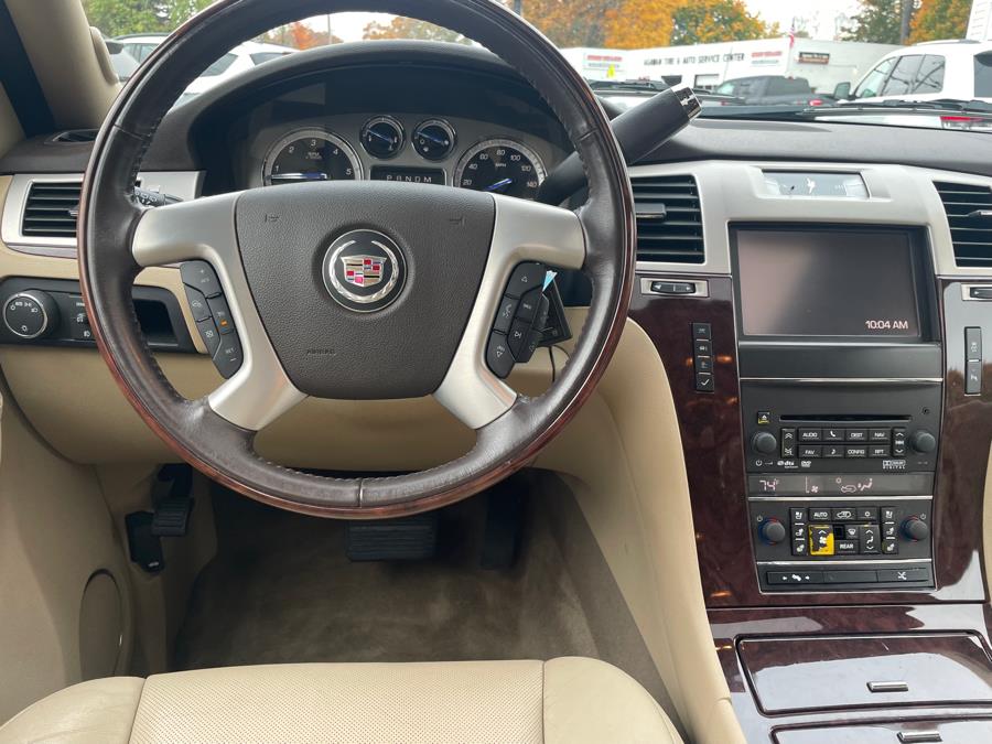 Used Cadillac Escalade AWD 4dr Premium 2014 | Malkoon Motors. Agawam, Massachusetts Used Cadillac Escalade AWD 4dr Premium 2014 | Malkoon Motors. Agawam, Massachusetts