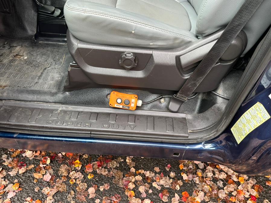 2013 Ford Super Duty F-350 DRW 4WD Reg DIESEL, available for sale in Bridgeport, Connecticut | CT Auto. Bridgeport, Connecticut 2013 Ford Super Duty F-350 DRW 4WD Reg DIESEL, available for sale in Bridgeport, Connecticut | CT Auto. Bridgeport, Connecticut