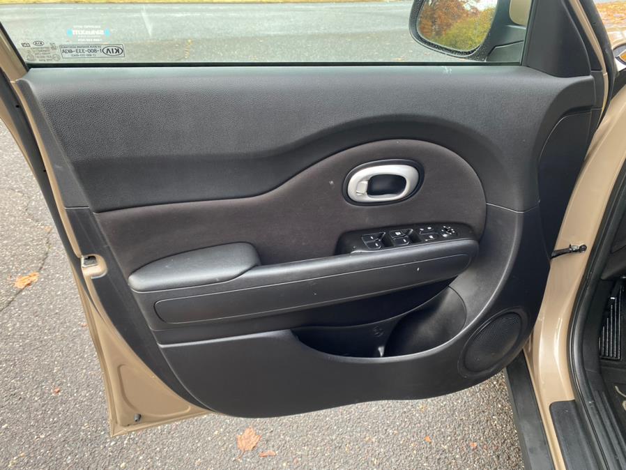 2015 Kia Soul 5dr Wgn Auto Base, available for sale in Waterbury, Connecticut | Platinum Auto Care. Waterbury, Connecticut 2015 Kia Soul 5dr Wgn Auto Base, available for sale in Waterbury, Connecticut | Platinum Auto Care. Waterbury, Connecticut