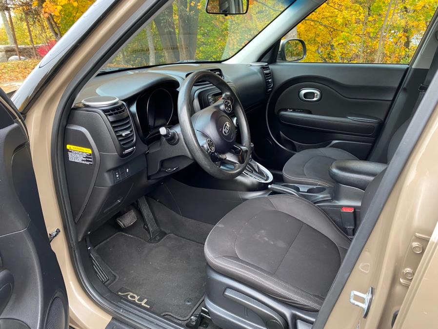 2015 Kia Soul 5dr Wgn Auto Base, available for sale in Waterbury, Connecticut | Platinum Auto Care. Waterbury, Connecticut 2015 Kia Soul 5dr Wgn Auto Base, available for sale in Waterbury, Connecticut | Platinum Auto Care. Waterbury, Connecticut